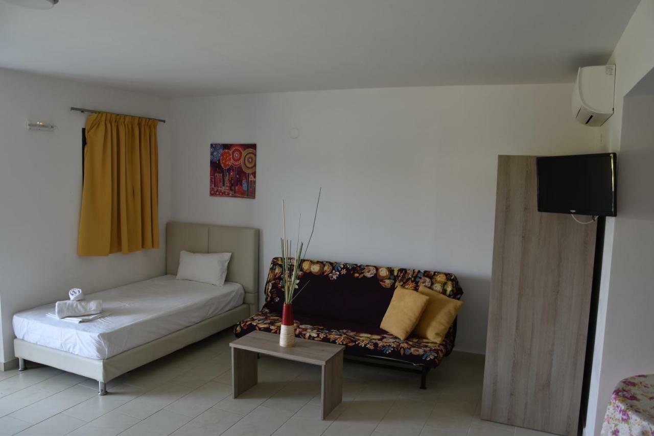 Platania House Apartment Сарти Екстериор снимка